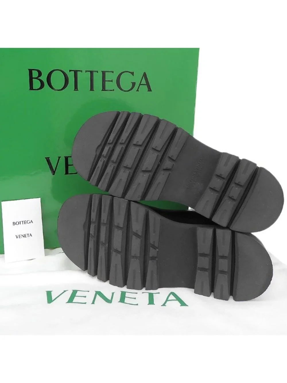 Bottega Veneta Lug Side Gore Boots Chelsea Shoes Black
